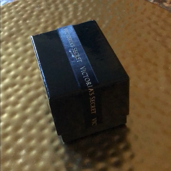 New Victoria’s Secret Bracelet - Picture 3 of 4